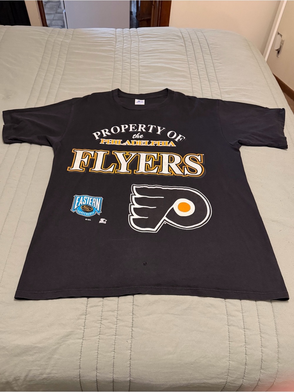 Philadelphia Flyers Vintage Starter Tee (Size Large)